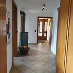 Lechufer, 80m2, Haushaelfte Mit Privatem Eingang, Kaminofen, Terrasse, Garten