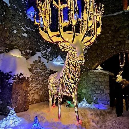 Apartamento Lechufer, 80m2, Haushaelfte Mit Privatem Eingang, Kaminofen, Terrasse, Garten Pinswang