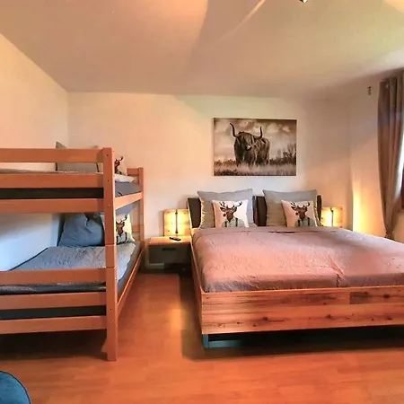 Lechufer, 80m2, Haushaelfte Mit Privatem Eingang, Kaminofen, Terrasse, Garten *