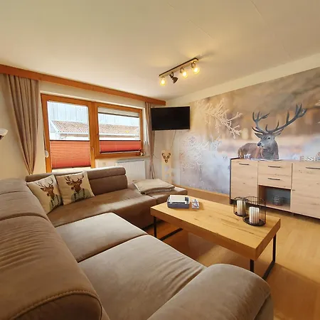 Lechufer, 80m2, Haushaelfte Mit Privatem Eingang, Kaminofen, Terrasse, Garten Apartamento *