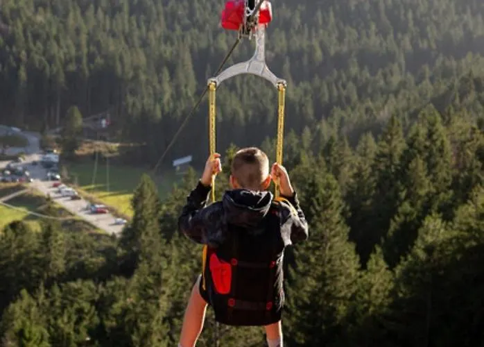 Lechufer, 80m2, Haushaelfte Mit Privatem Eingang, Kaminofen, Terrasse, Garten 公寓 平斯旺