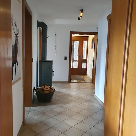 Lechufer, 80m2, Haushaelfte Mit Privatem Eingang, Kaminofen, Terrasse, Garten