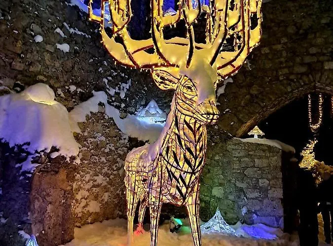 アパート Lechufer, 80m2, Haushaelfte Mit Privatem Eingang, Kaminofen, Terrasse, Garten ピンスヴァング