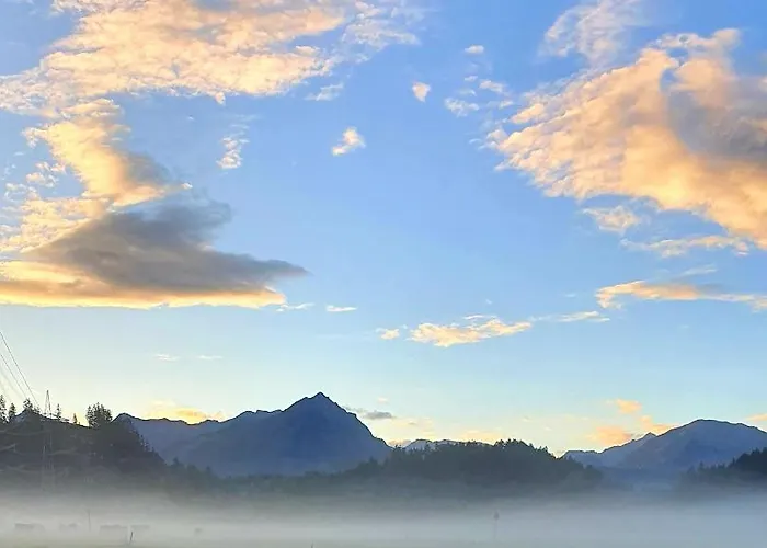 Lechufer, 80m2, Haushaelfte Mit Privatem Eingang, Kaminofen, Terrasse, Garten * Pinswang