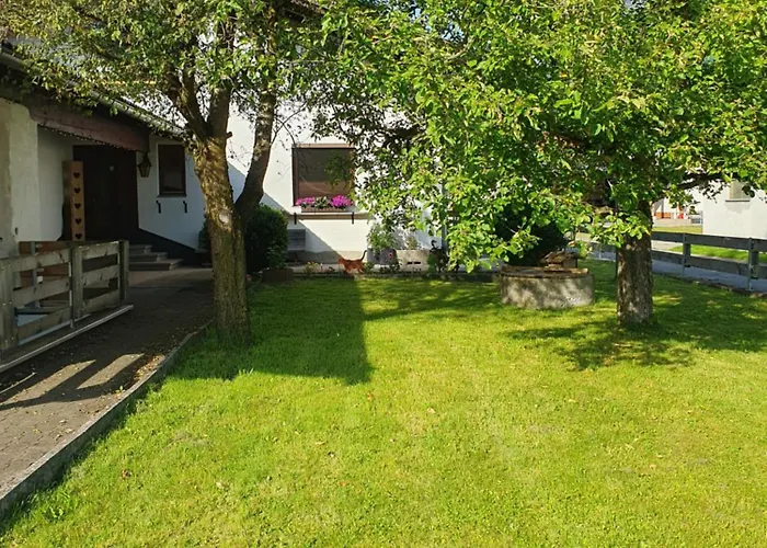 Lechufer, 80m2, Haushaelfte Mit Privatem Eingang, Kaminofen, Terrasse, Garten *