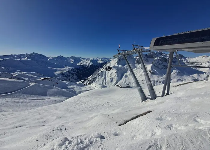 Lechufer, 80m2, Haushaelfte Mit Privatem Eingang, Kaminofen, Terrasse, Garten Apartman Pinswang